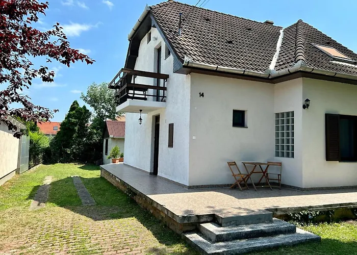 Feriehus Loczy-lak *