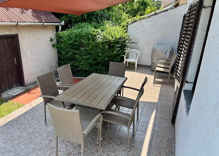 Loczy-lak Σπίτι διακοπών *